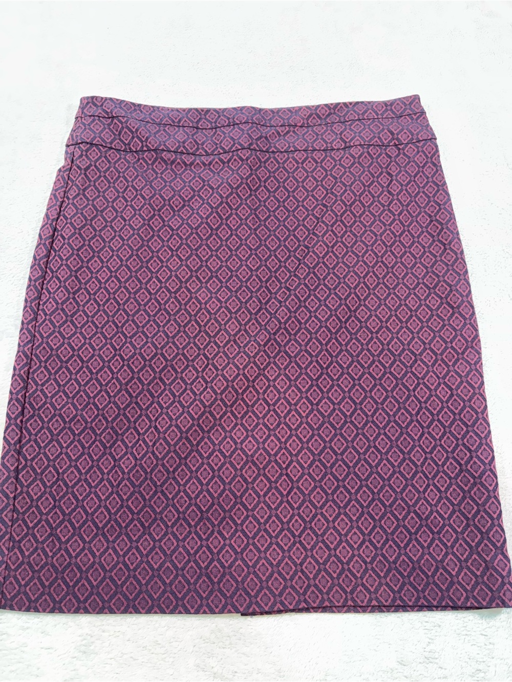RW&CO. Burgundy Geometric Diamond Pattern Pencil Skirt - Size M